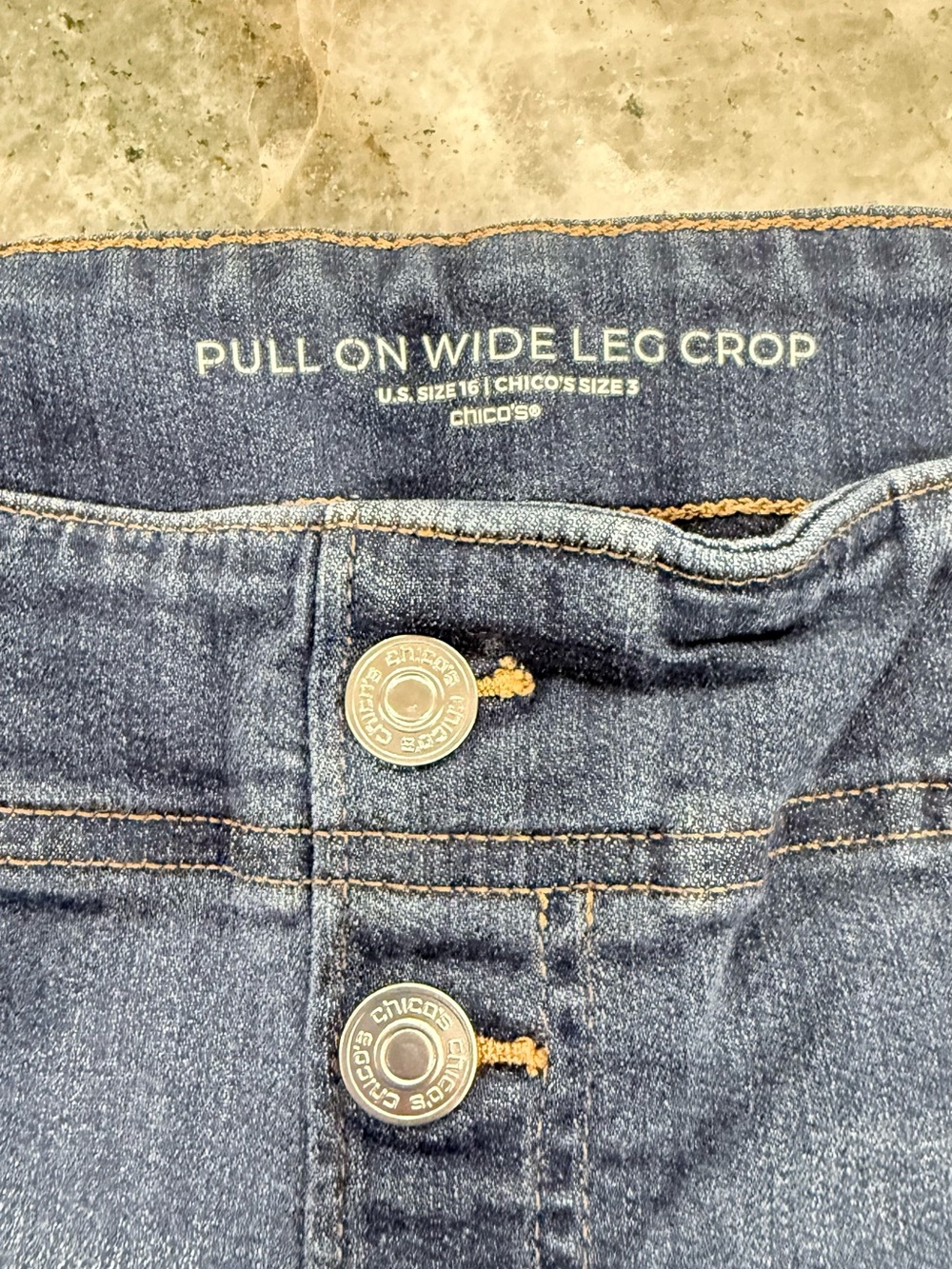 Chico’s Pull On High-Rise Wide-Leg Women's Crop Jeans - Picture 3 of 5